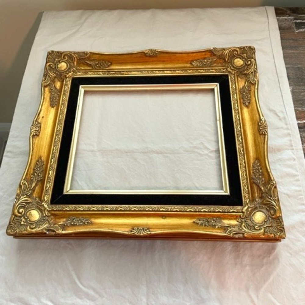 VTG Solid Wood Baroque Ornate Gold Gilt Picture Frame